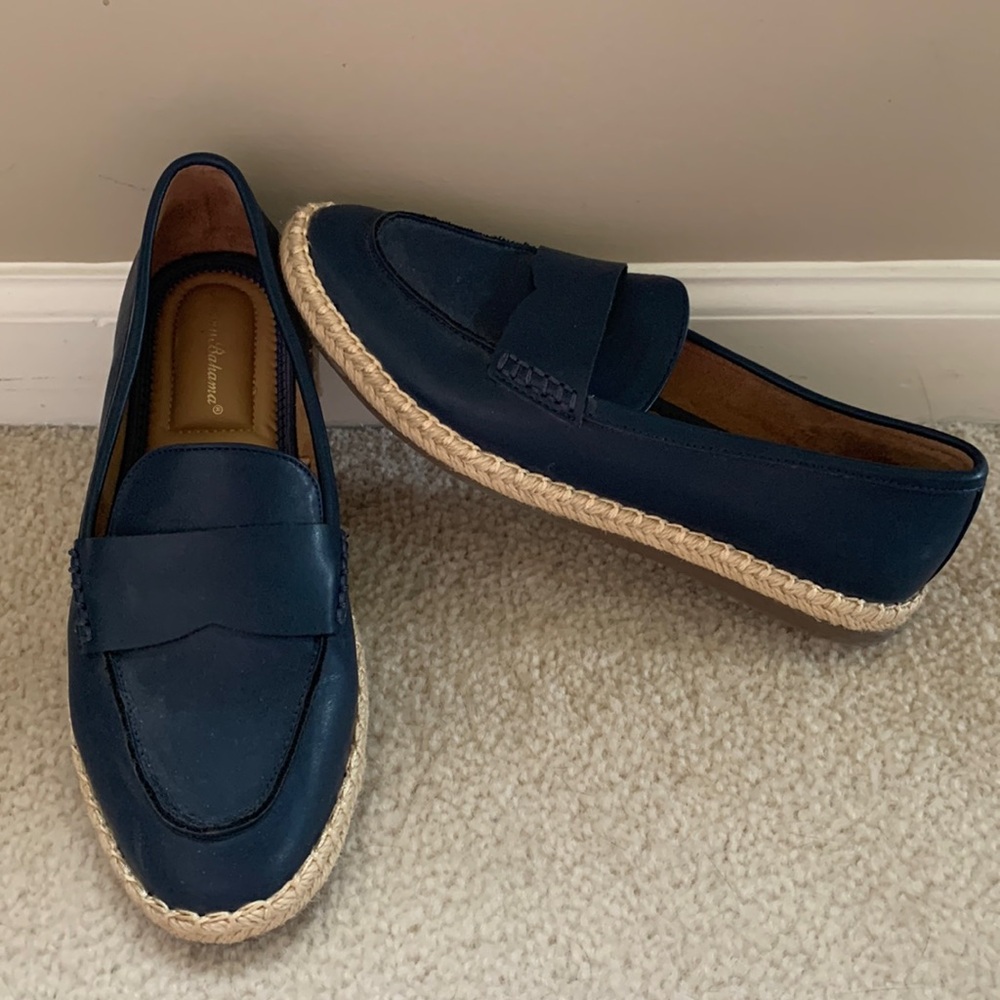Tommy Bahama Blue espadrilles 6.5